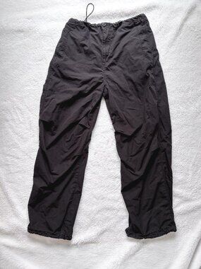Levi’s Black Parachute Pants S Mid Rise Wide Leg Y2K Cargo Style
